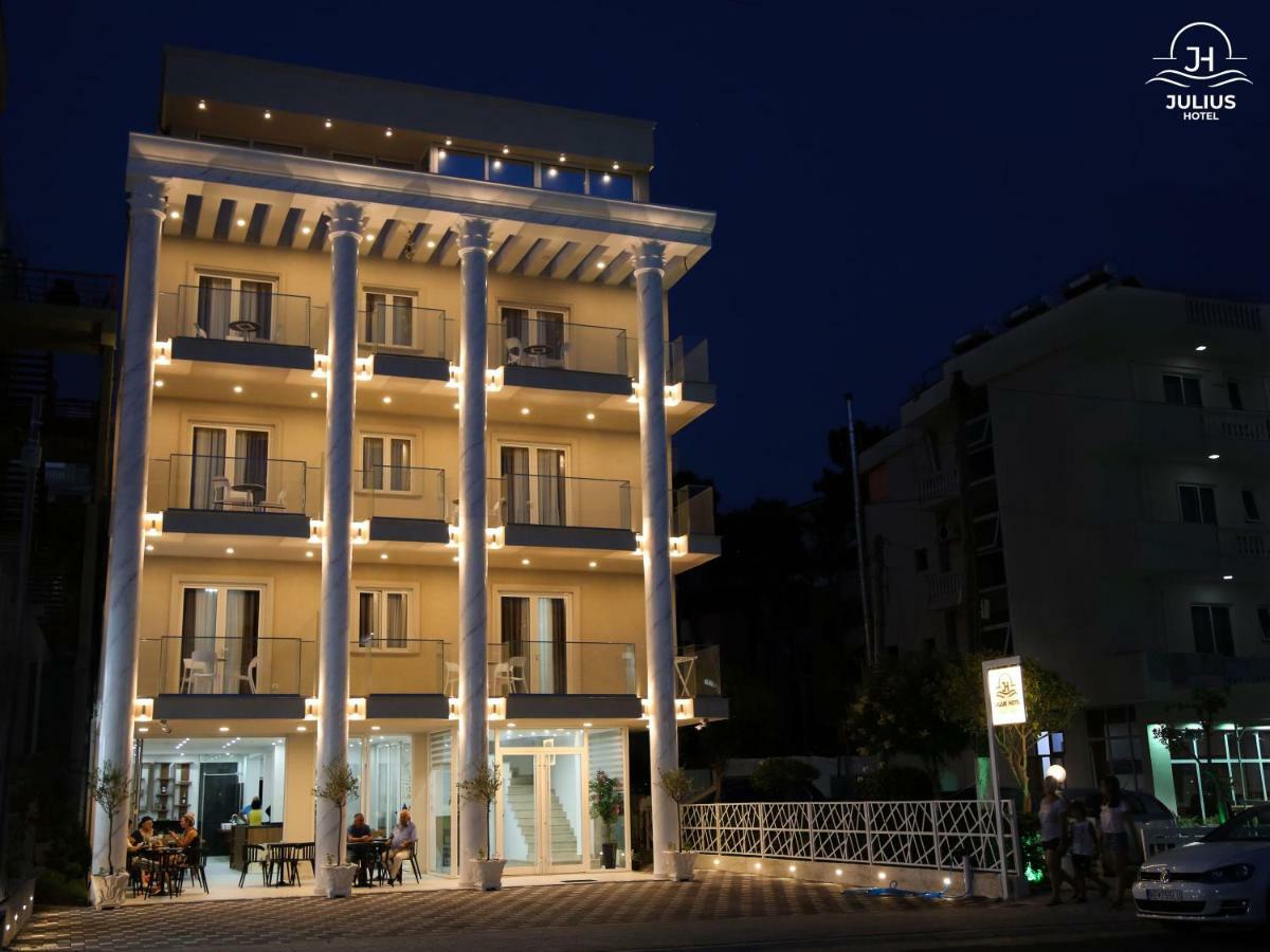 Julius Hotel Golem  Eksteriør billede