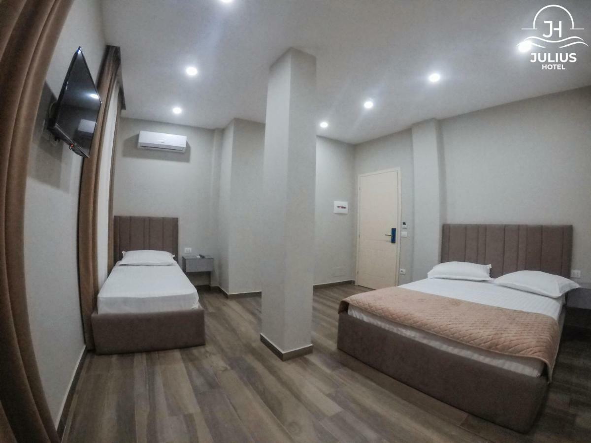Julius Hotel Golem  Eksteriør billede