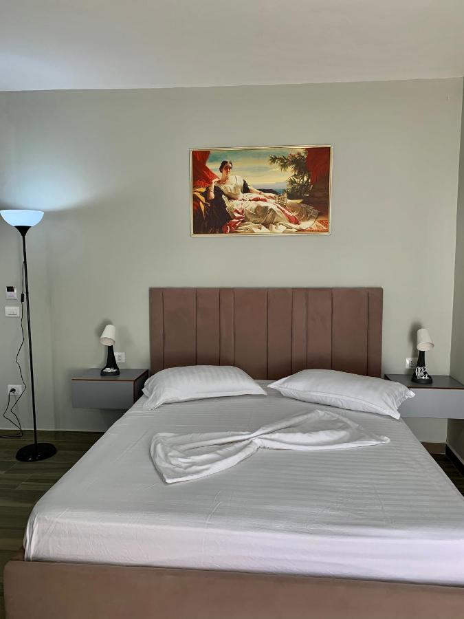 Julius Hotel Golem  Eksteriør billede